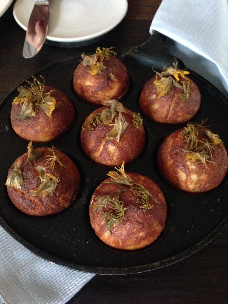 Æbleskiver and lovage